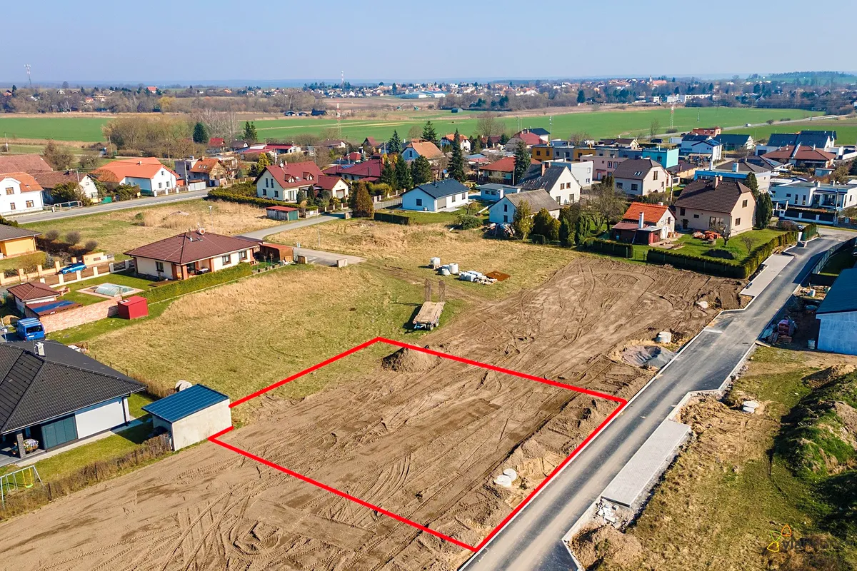 Prodej stavebního pozemku 678 m²